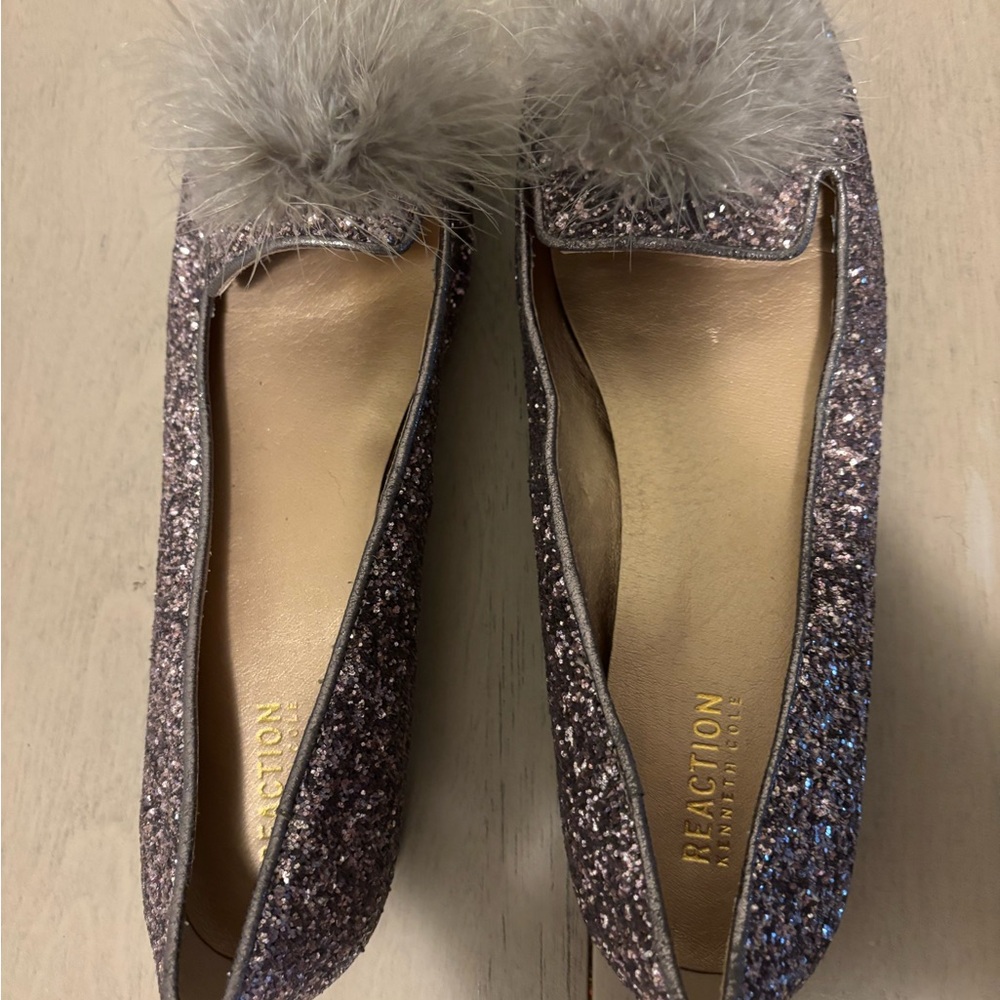 Kenneth Cole Reaction Gray Silver Flats with Pom-Pom Detail